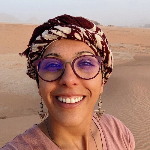 Oumayma, teacher at Swaha Yoga 111